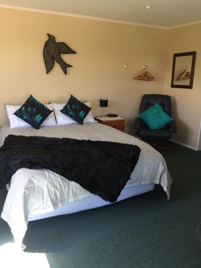 Te Waka Lodge Te Anau Zewnętrze zdjęcie